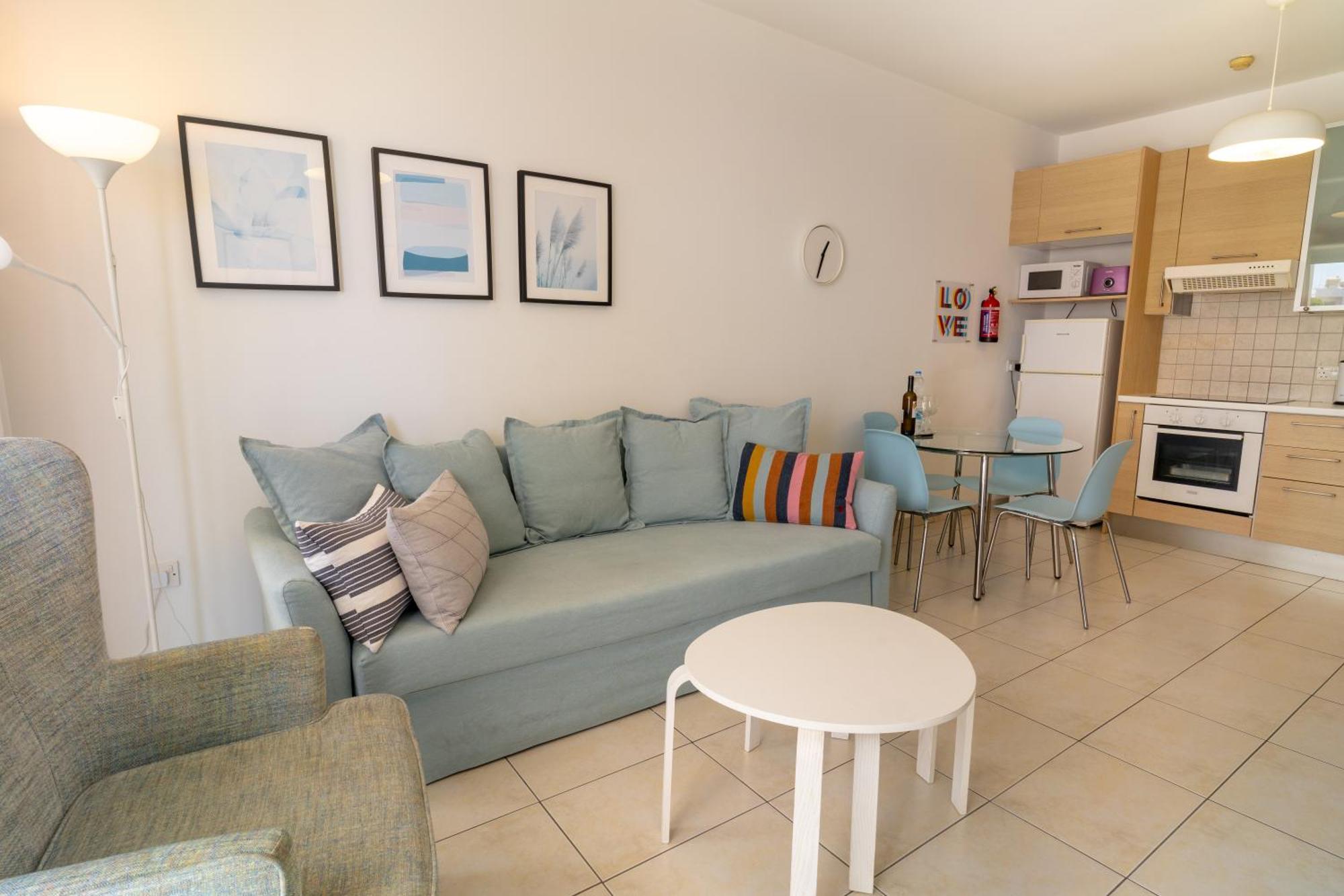 Blue Dawn Center Flat Apartment Larnaca Luaran gambar