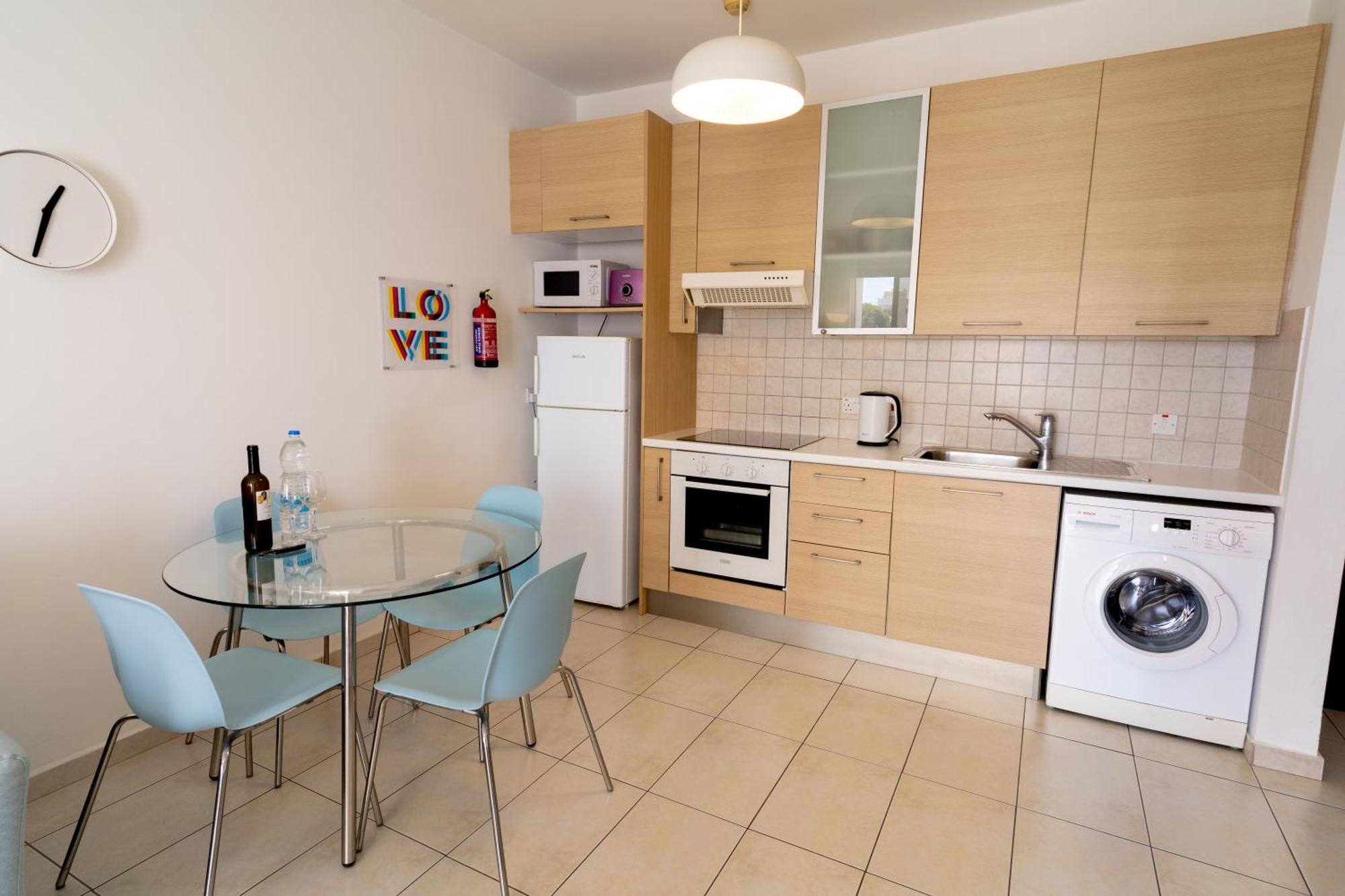Blue Dawn Center Flat Apartment Larnaca Luaran gambar
