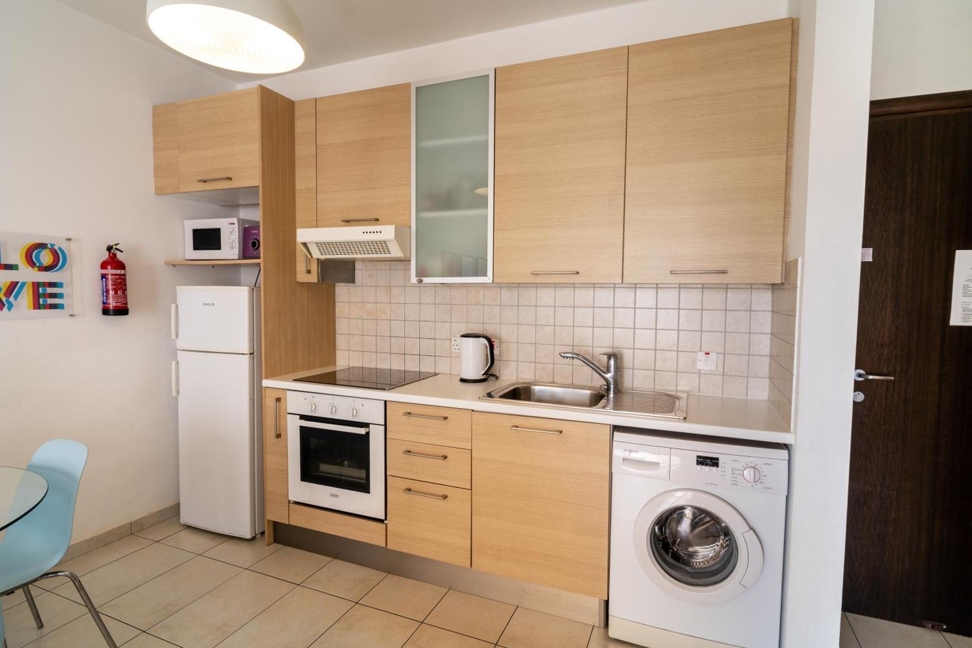 Blue Dawn Center Flat Apartment Larnaca Luaran gambar